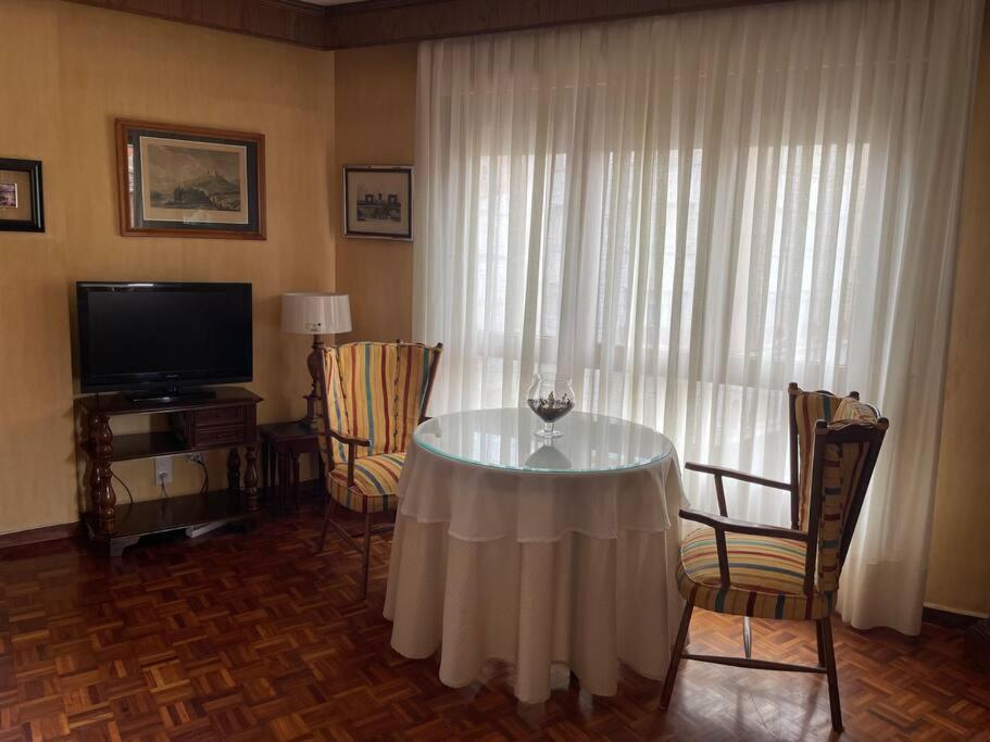 Acogedor Piso Centrico Appartement Calahorra Buitenkant foto